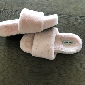 Steve Madden Platform Fuzzy Slippers